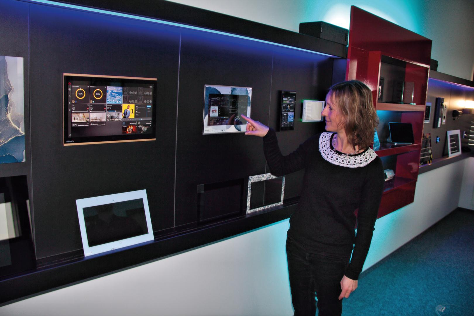 Vor Ort PEAKnx: Bedienpanels für die Smart Home-Steuerung - News, Bild 